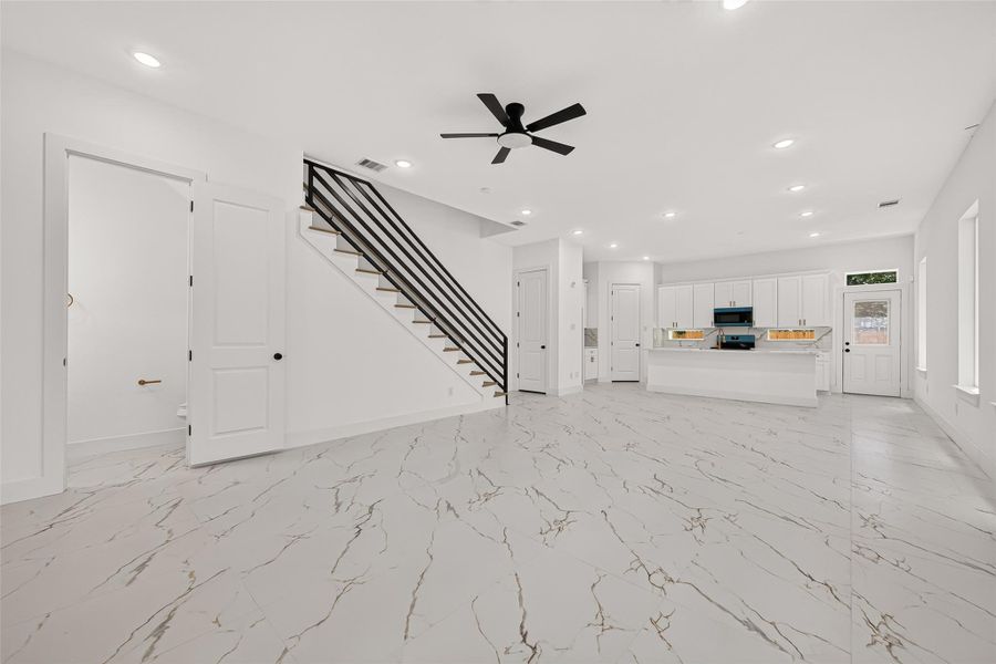 Spacious, unfurnished interior of a new home in , Houston (Image 39).
