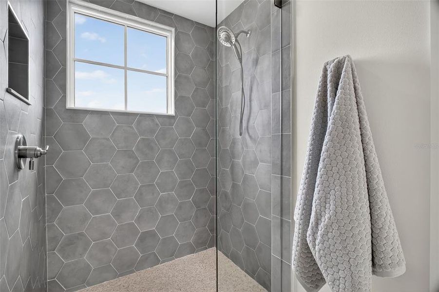 Furnished interior view inside a new home in , Mount Dora (Image 10).