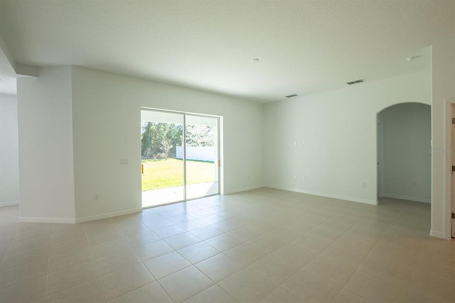 Spacious, unfurnished interior of a new home in , Palm Coast (Image 43).