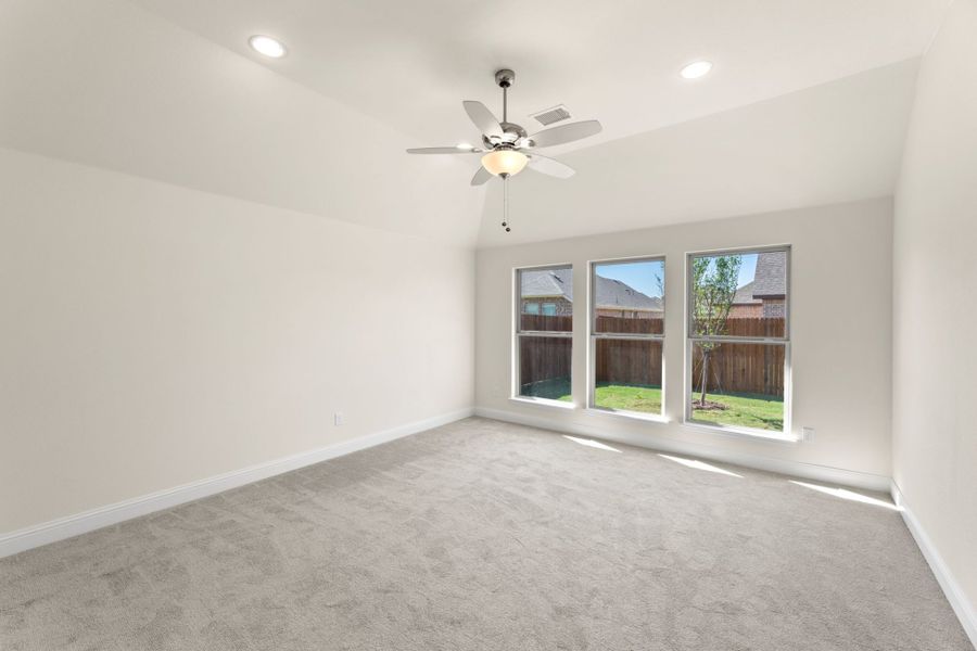 Representative unfurnished interior of a home built from the Colorado by UnionMain Homes in Walden Pond, Forney (Image 16).