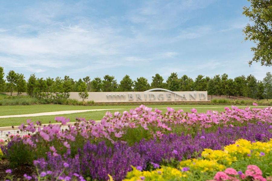 Bridgeland Entrance Sign