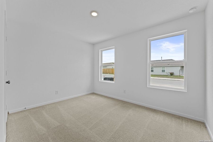 Spacious, unfurnished interior of a new home in Spring Grove, San Antonio (Image 22).