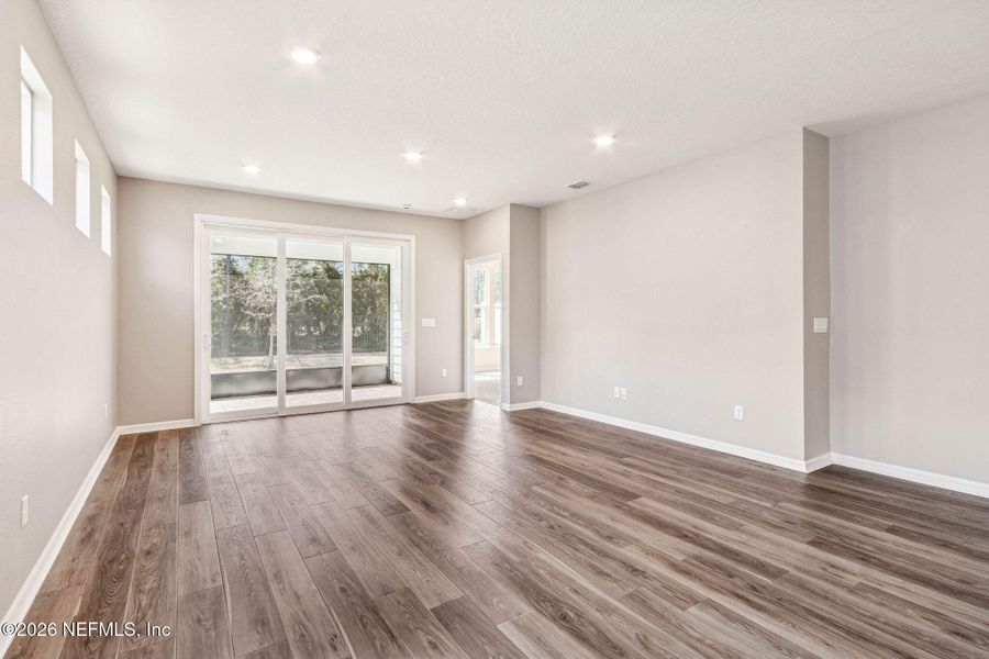 Spacious, unfurnished interior of a new home in Del Webb Wildlight, Wildlight (Image 28).