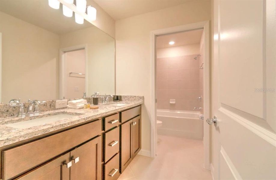 Furnished interior view inside a new home in , Clermont (Image 22).