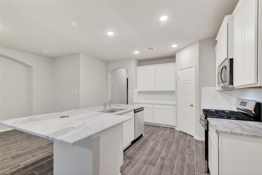 Furnished interior view inside a new home in Rollingbrook Estates, Baytown (Image 14).