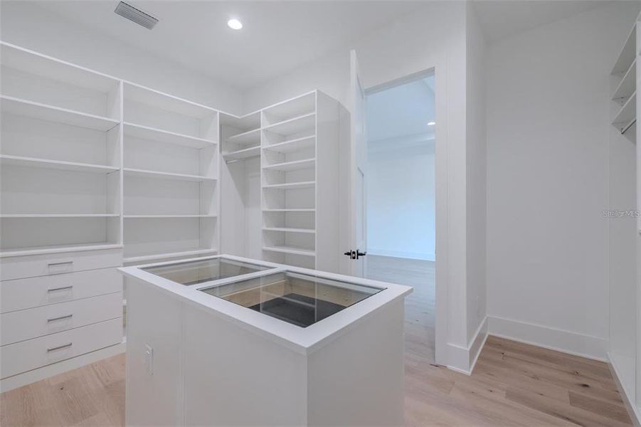 Spacious, unfurnished interior of a new home in , Tampa (Image 24). Spacious, unfurnished interior of a new home in , Tampa (Image 24).