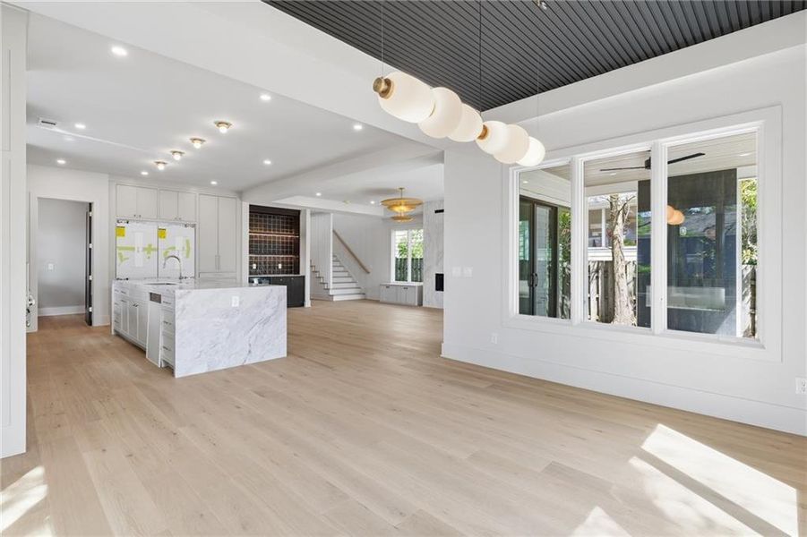 Spacious, unfurnished interior of a new home in , Atlanta (Image 34).