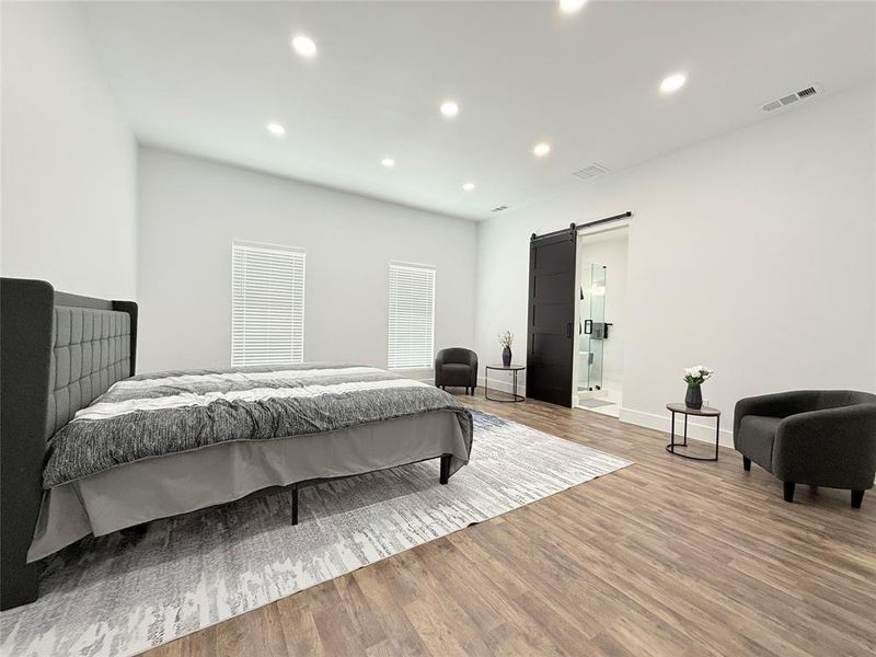 Furnished interior view inside a new home in , Dallas (Image 5). Furnished interior view inside a new home in , Dallas (Image 5).