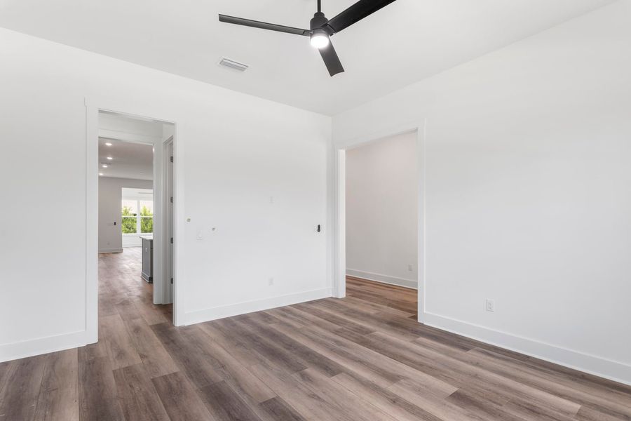 Spacious, unfurnished interior of a new home in Brizo, Santa Rosa Beach (Image 13).