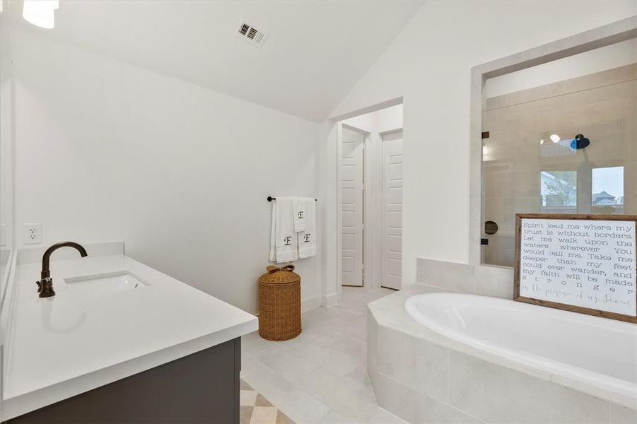 Furnished interior view inside a new home in , Lavon (Image 34). Furnished interior view inside a new home in , Lavon (Image 34).