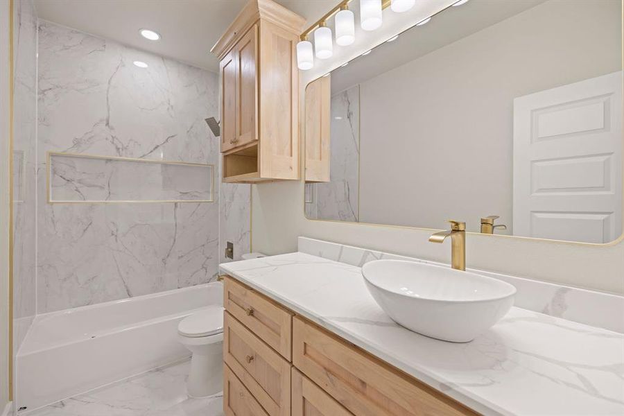 Furnished interior view inside a new home in , Sansom Park (Image 9).