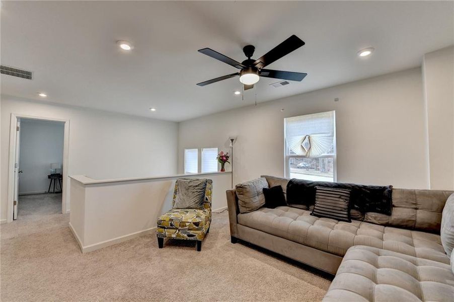 Furnished interior view inside a new home in Sweetbay Farm, Lawrenceville (Image 23).