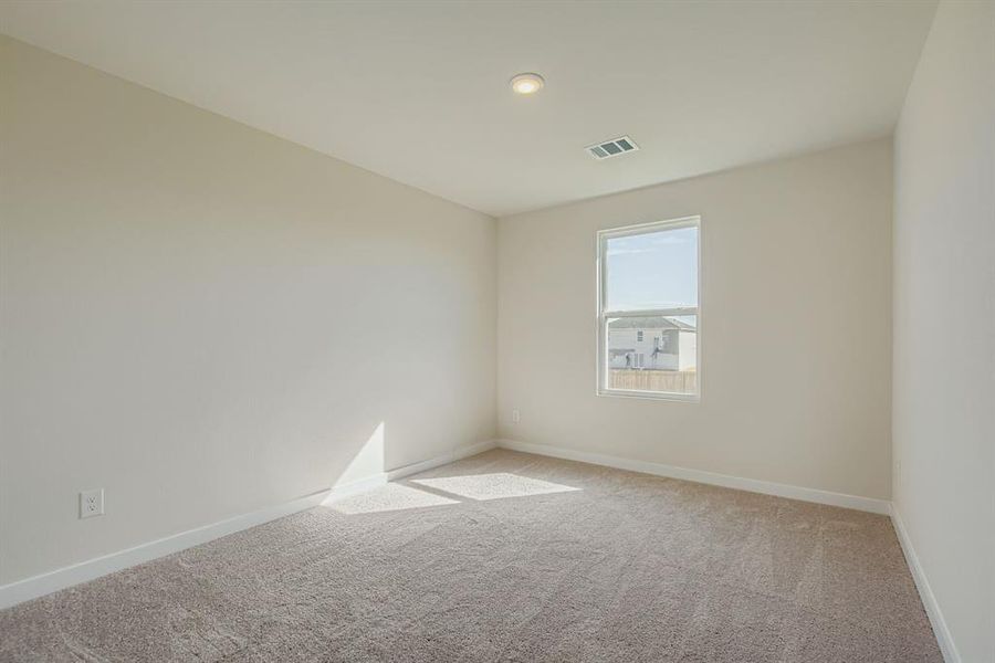 Spacious, unfurnished interior of a new home in Middlefield Village, Dallas (Image 28). Spacious, unfurnished interior of a new home in Middlefield Village, Dallas (Image 28).