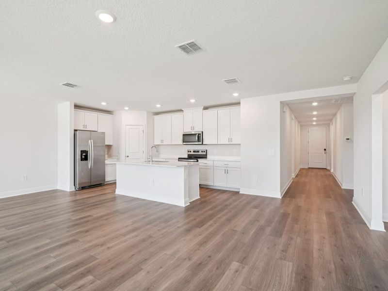 Spacious, unfurnished interior of a new home in Hamilton Bluff - Signature Series, Haines City (Image 8). Spacious, unfurnished interior of a new home in Hamilton Bluff - Signature Series, Haines City (Image 8).