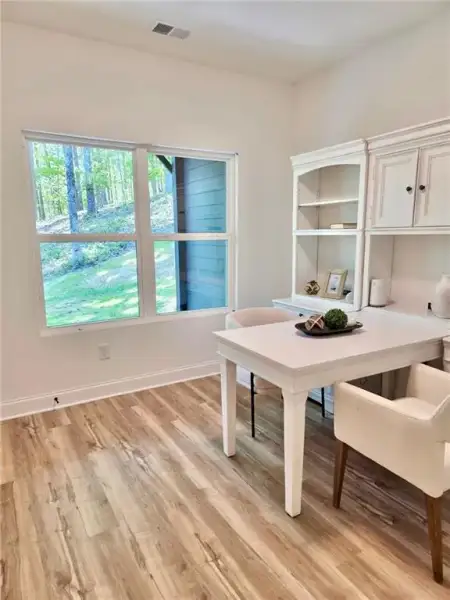 Furnished interior view inside a new home in , Waleska (Image 26).