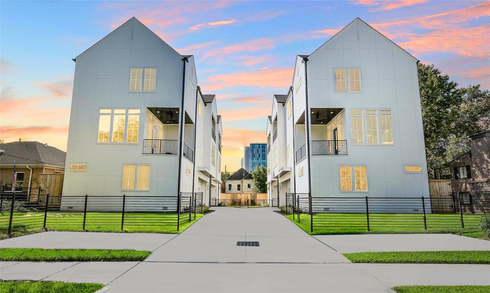 Modern architecture meets timeless sophistication in this new construction masterpiece by a renowned Houston luxury homebuilder. The striking contemporary Cement board façade features sleek lines, expansive windows, and architectural symmetry—ideal for the busy medical executive seeking effortless elegance. Just minutes from the Texas Medical Center, this residence delivers both prestige and convenience in one of Houston’s most desirable locations. Modern architecture meets timeless sophistication in this new construction masterpiece by a renowned Houston luxury homebuilder. The striking contemporary Cement board façade features sleek lines, expansive windows, and architectural symmetry—ideal for the busy medical executive seeking effortless elegance. Just minutes from the Texas Medical Center, this residence delivers both prestige and convenience in one of Houston’s most desirable locations.