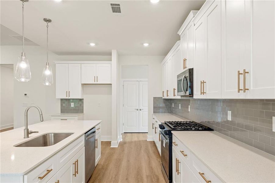 Furnished interior view inside a new home in Bay Creek Overlook, Loganville (Image 8).