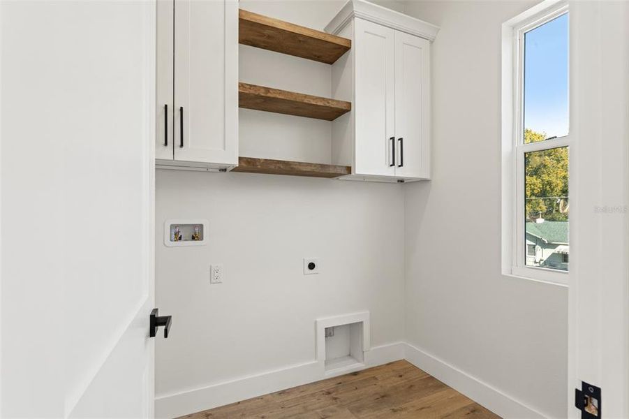 Spacious, unfurnished interior of a new home in , Tampa (Image 25). Spacious, unfurnished interior of a new home in , Tampa (Image 25).