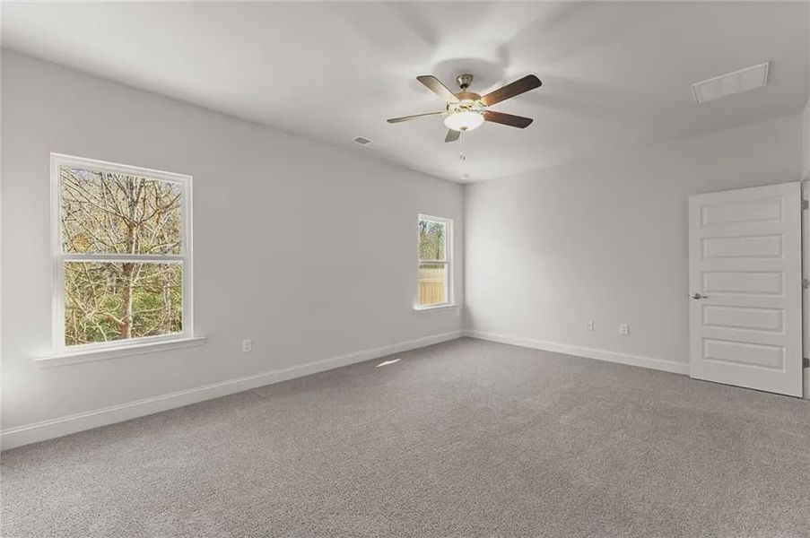 Spacious, unfurnished interior of a new home in Harrison Valley, Simpsonville (Image 22).