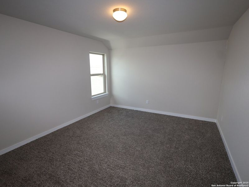 Spacious, unfurnished interior of a new home in Winding Brook, San Antonio (Image 26). Spacious, unfurnished interior of a new home in Winding Brook, San Antonio (Image 26).