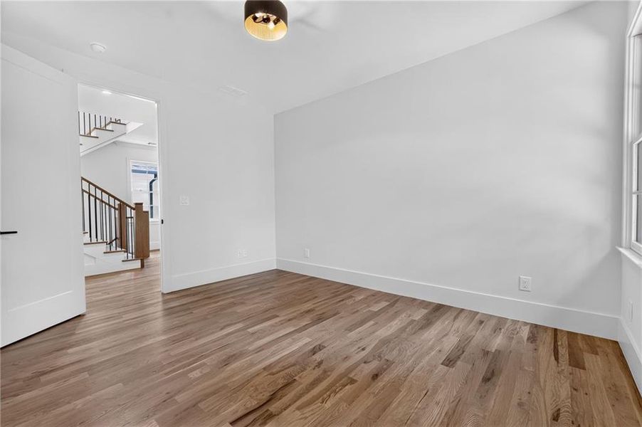 Spacious, unfurnished interior of a new home in , Atlanta (Image 25).