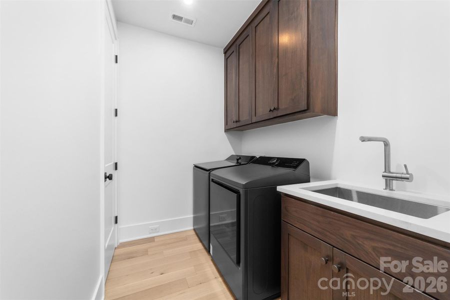 Furnished interior view inside a new home in , Davidson (Image 33).