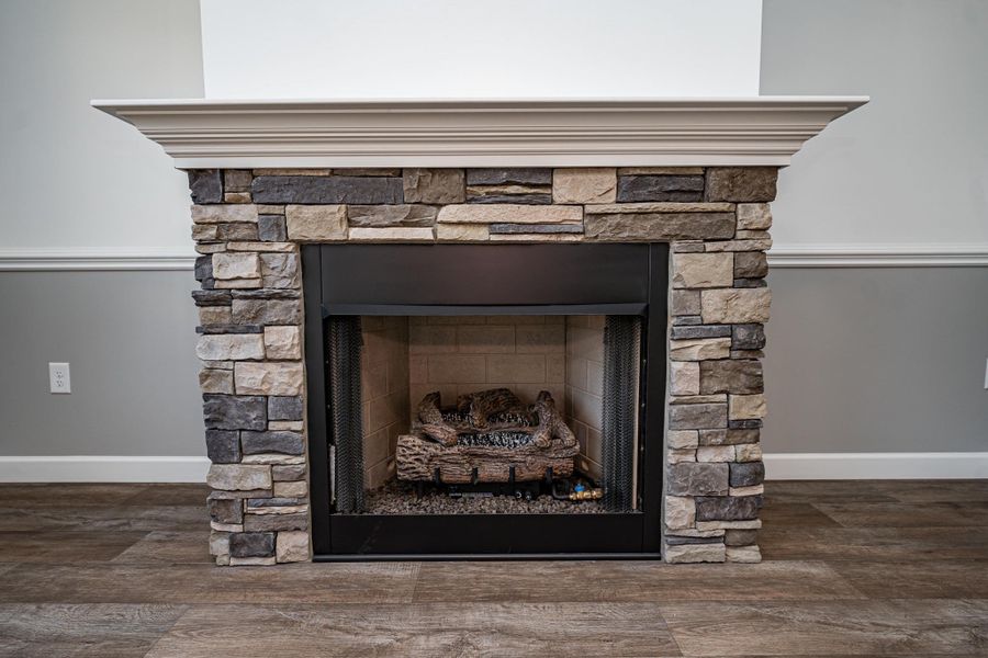 Representative interior finishes for a home built from the Sumter by Enchanted Homes in Lonesome Dove, San Antonio (Image 25).