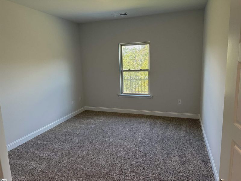 Spacious, unfurnished interior of a new home in Bracken Woods, Piedmont (Image 18).