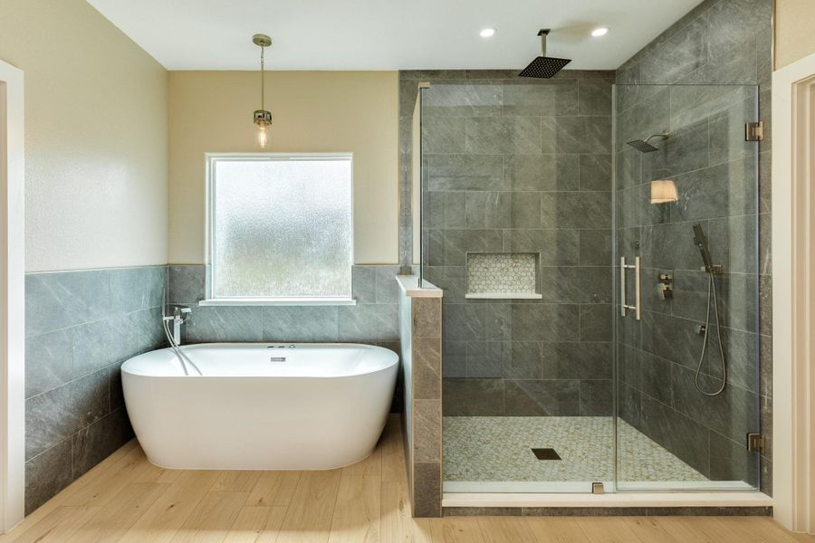 Furnished interior view inside a new home in , Richwood (Image 13).