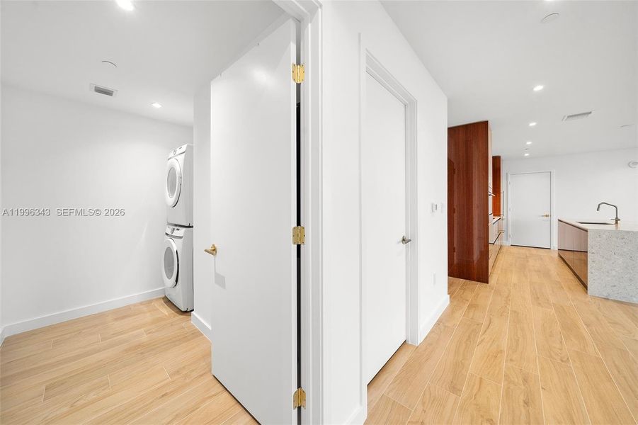 Spacious, unfurnished interior of a new home in Mr. C Residences, Miami (Image 60).