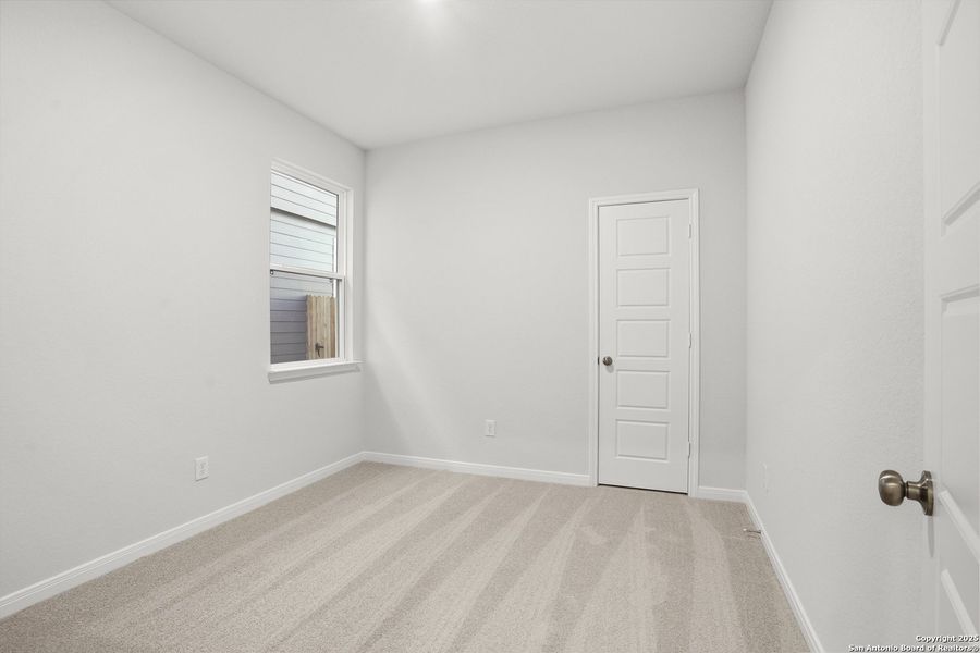 Spacious, unfurnished interior of a new home in Katzer Ranch, Converse (Image 20).