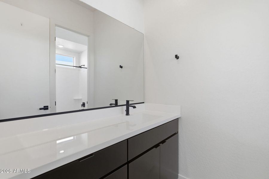 041_ListerPros (1) 041_ListerPros (1)