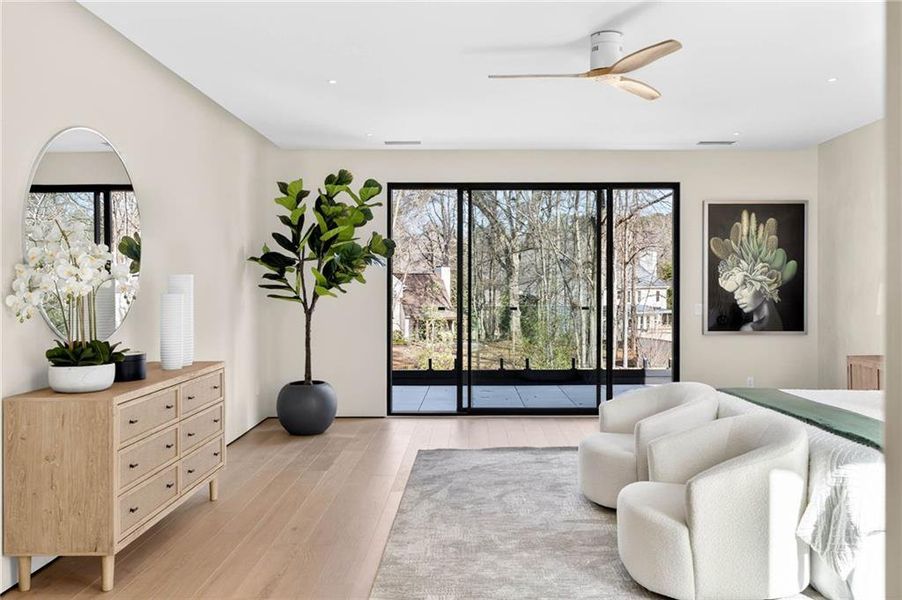 Furnished interior view inside a new home in , Alpharetta (Image 44).
