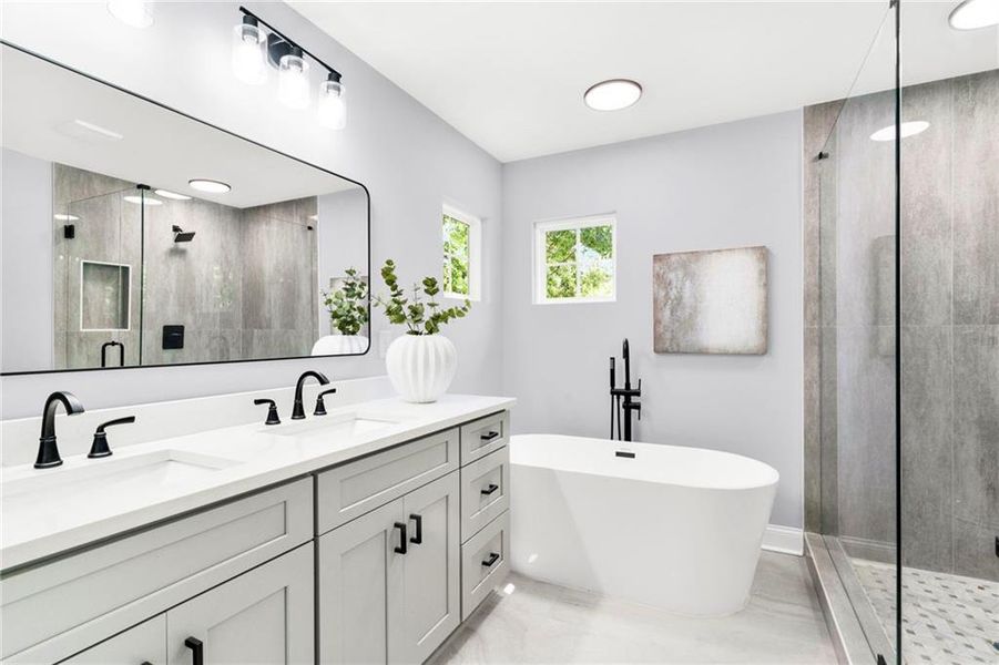 Furnished interior view inside a new home in , Gainesville (Image 10).