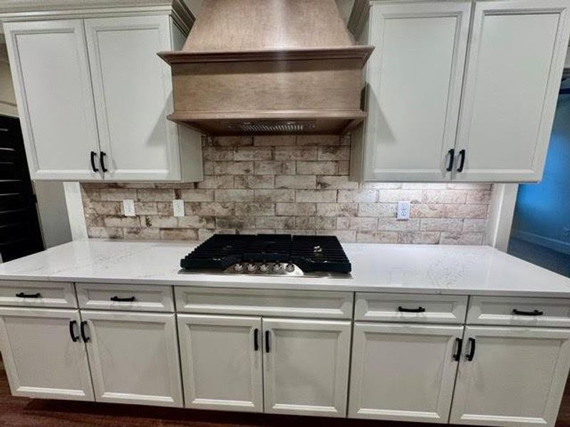 Close-up of interior finishes inside a home in , Carrollton (Image 9).