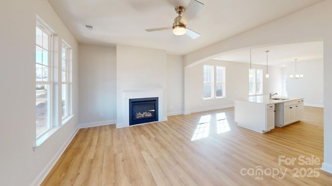 Image 24 of a home in Edgewood Preserve.