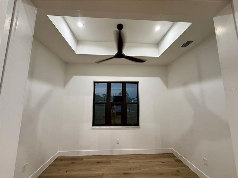 Spacious, unfurnished interior of a new home in , Punta Gorda (Image 34).