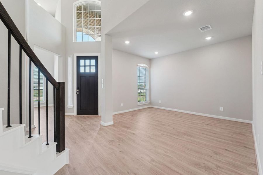 Photo is not of the actual home, but is an inspirational photo of builder’s model home and may depict options, furnishings, and/or decorator features that are not included Photo is not of the actual home, but is an inspirational photo of builder’s model home and may depict options, furnishings, and/or decorator features that are not included