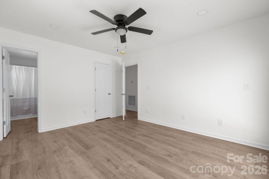 Spacious, unfurnished interior of a new home in , Valdese (Image 18).