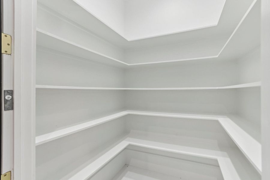 Spacious, unfurnished interior of a new home in , Houston (Image 20).