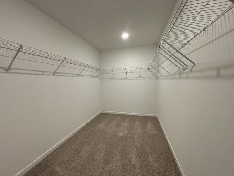 Spacious, unfurnished interior of a new home in CraigStone, Woodruff (Image 12).