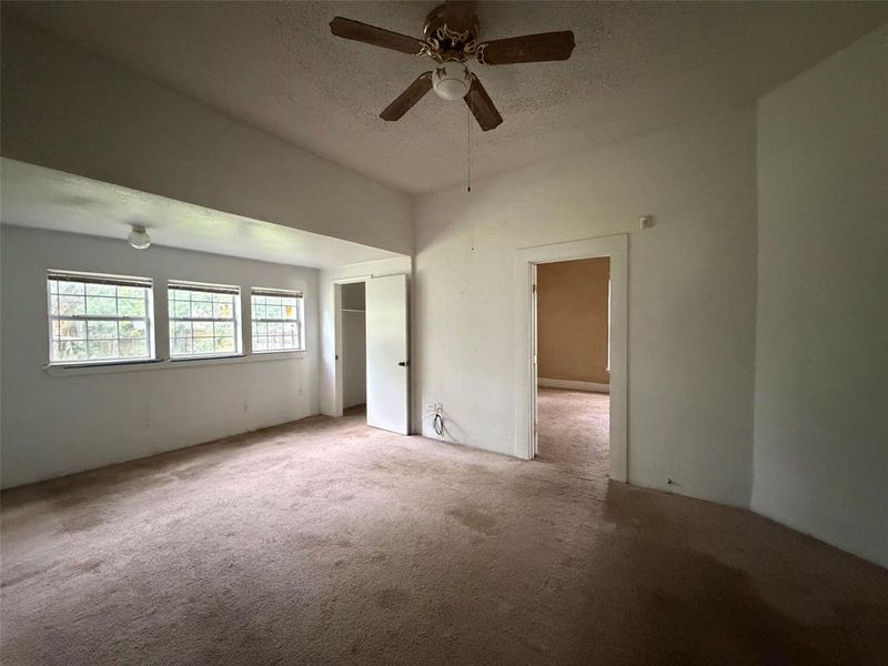 Image 29 of a home in . Image 29 of a home in .