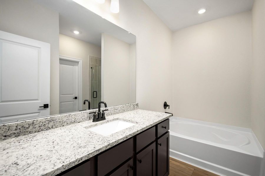 Furnished interior view inside a new home in Wedgewood Forest, Conroe (Image 8).