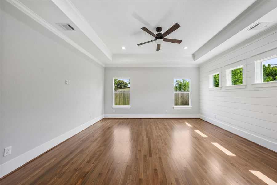 Spacious, unfurnished interior of a new home in , Houston (Image 30).