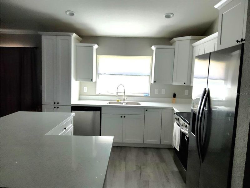 Furnished interior view inside a new home in , Ocklawaha (Image 10).