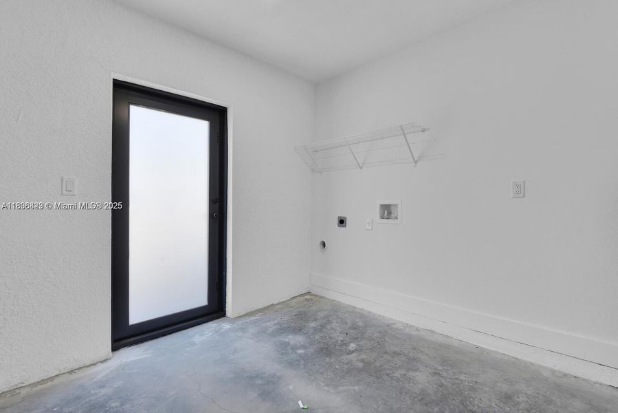 Image 36 of a home in .