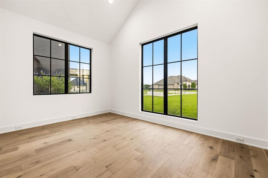 Spacious, unfurnished interior of a new home in , Weston (Image 33).