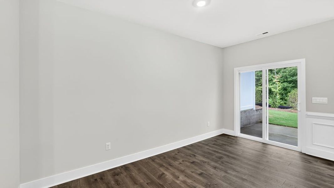 Spacious, unfurnished interior of a new home in Hidden Hills, Spartanburg (Image 16).