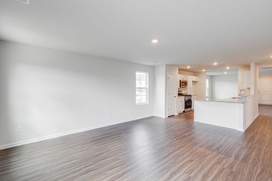 Spacious, unfurnished interior of a new home in Bluefield, Lexington (Image 19). Spacious, unfurnished interior of a new home in Bluefield, Lexington (Image 19).