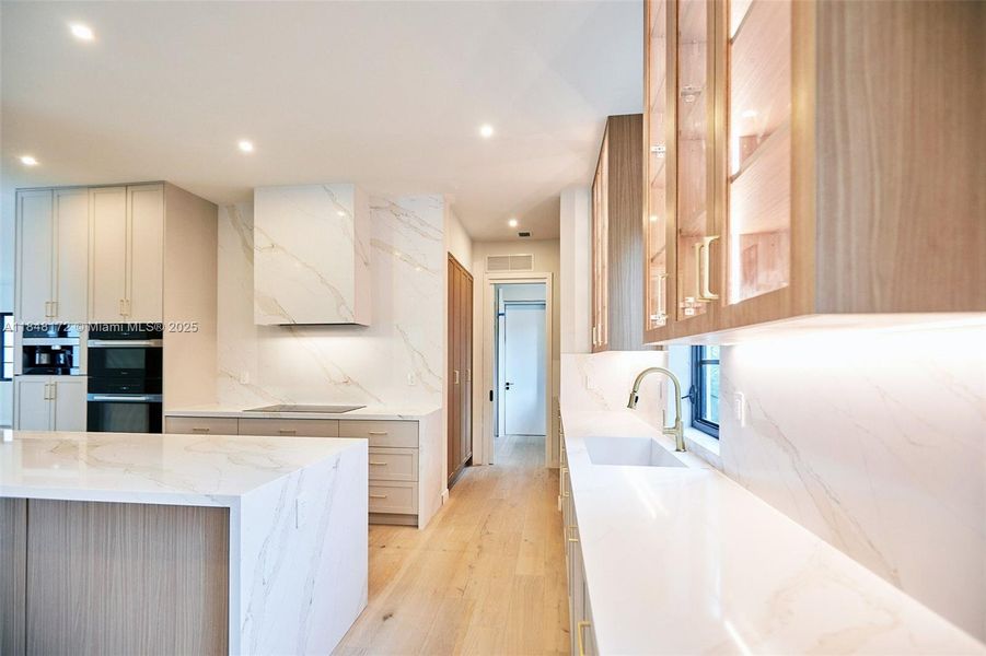 Furnished interior view inside a new home in , Coral Gables (Image 10).